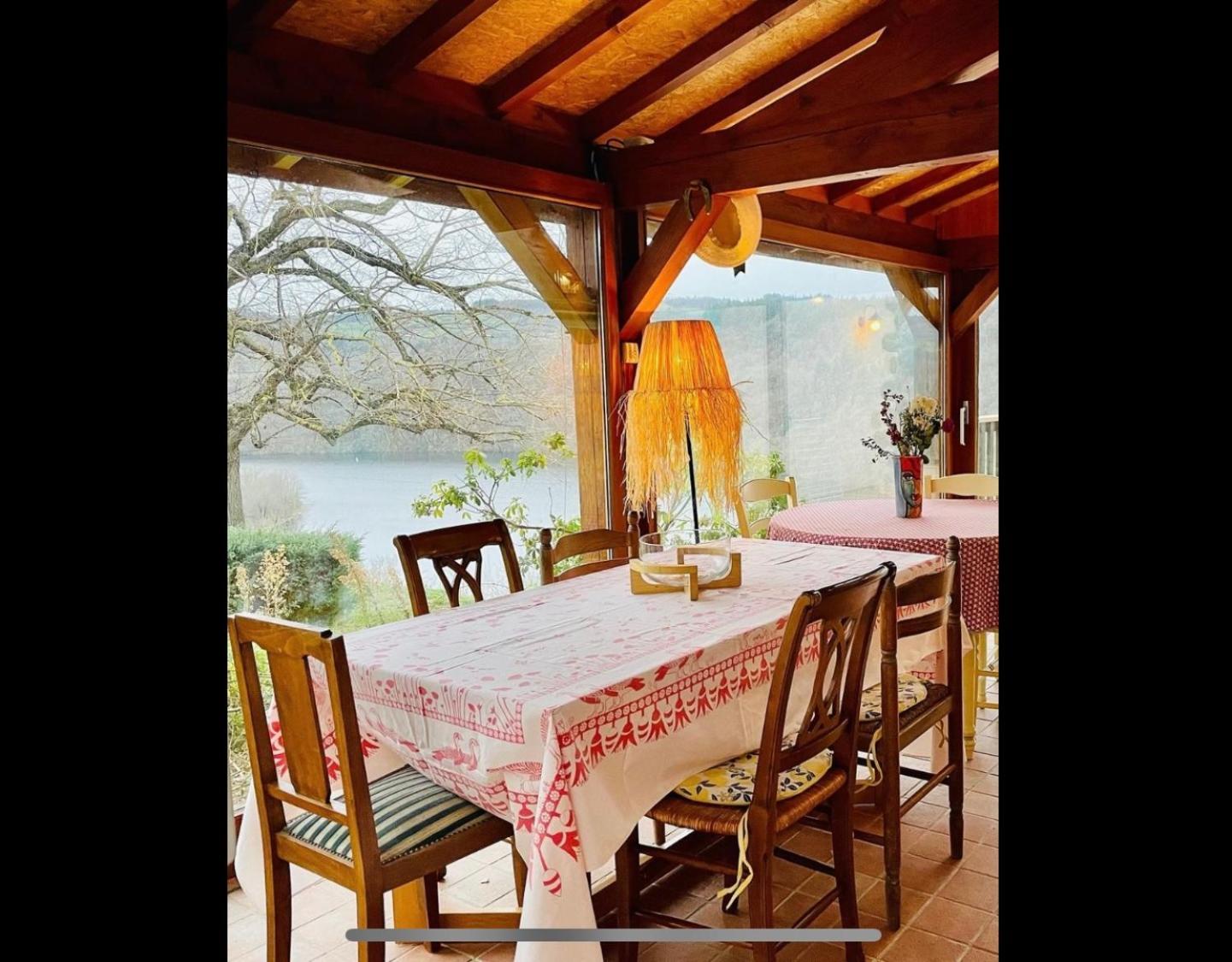 O Fil De L'Eau - Gite En Bord De Lac Saint-Jean-Saint-Maurice-sur-Loire ภายนอก รูปภาพ